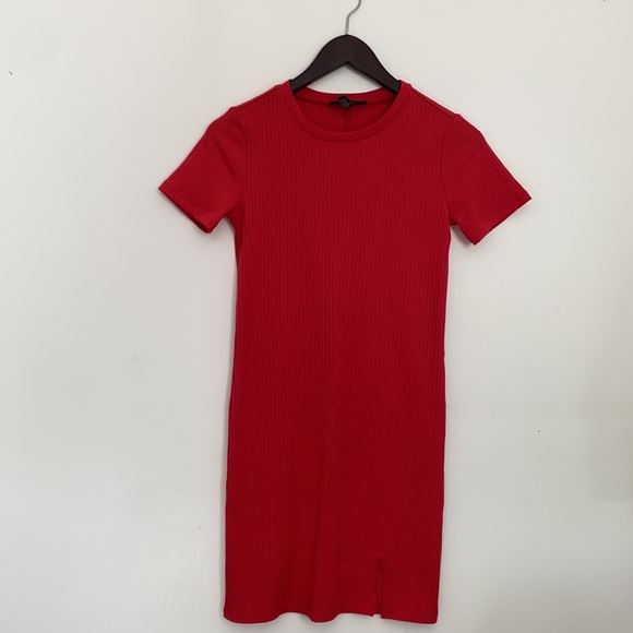 Forever 21 Bright Red Ribbed Dress With front Slit Size Small - Picture 2 of 6
